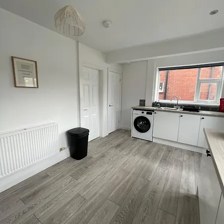 Holiday home Comfort & Cozy Getaway In Leeds